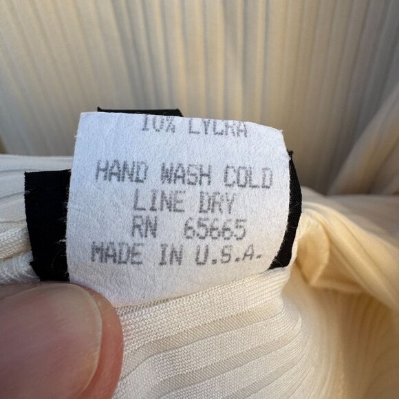 Staples Vintage Womens Ribbed Polyester Blend Long Sleeve Open Front Cream Cardi - Picture 7 of 9